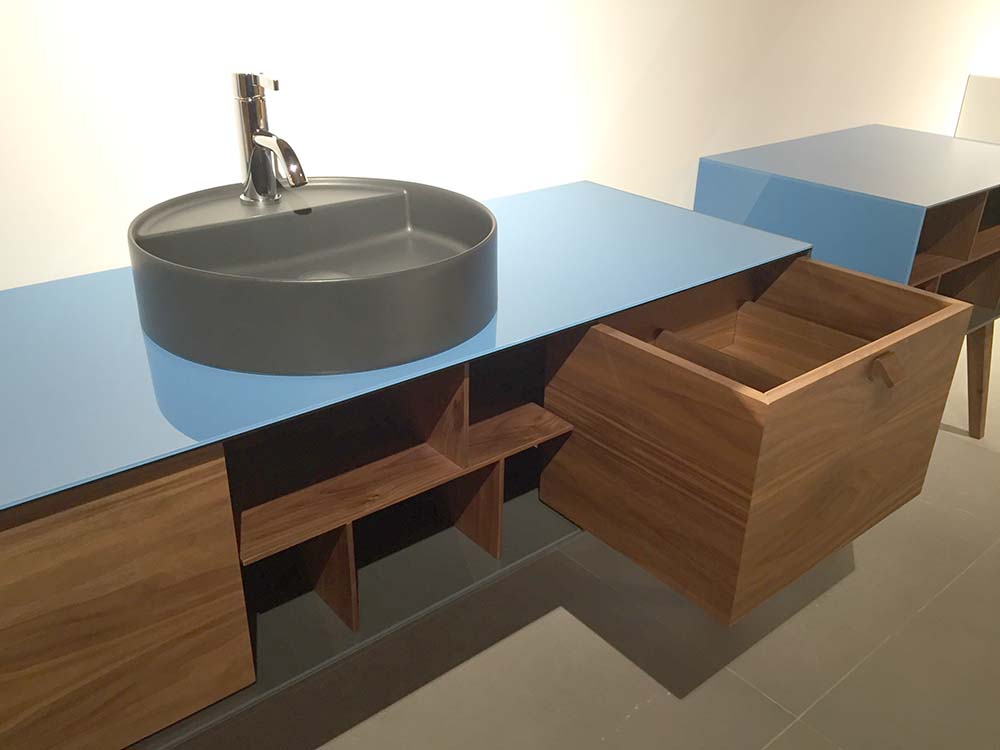artelinea dama washstand at cphart london 2